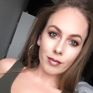 Meet your Posher, Ellen